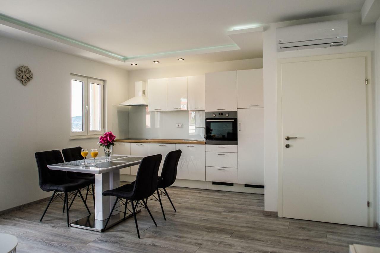 Solin Apartments Praetorium Exteriér fotografie
